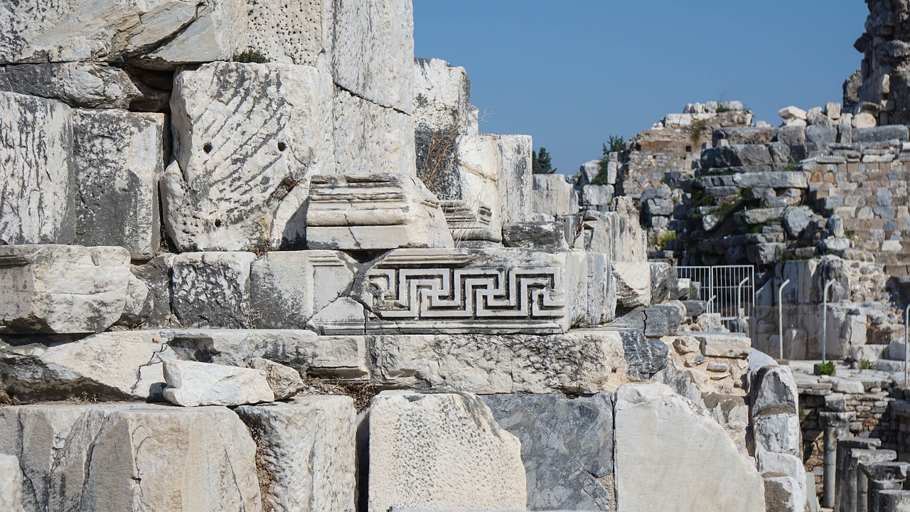 The Mystery of the Lost Civilizations of the Mediterranean
